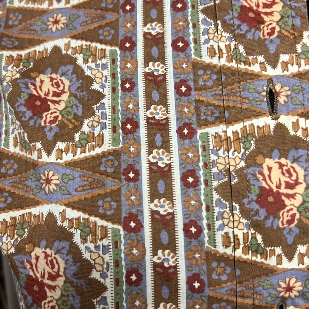 Vintage 70s Button up Top - Picture 3 of 4